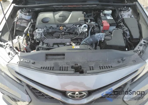 2021 Toyota Camry Night Shade z USA, uszkodzony, nr VIN 4T1S11AK8MU416917